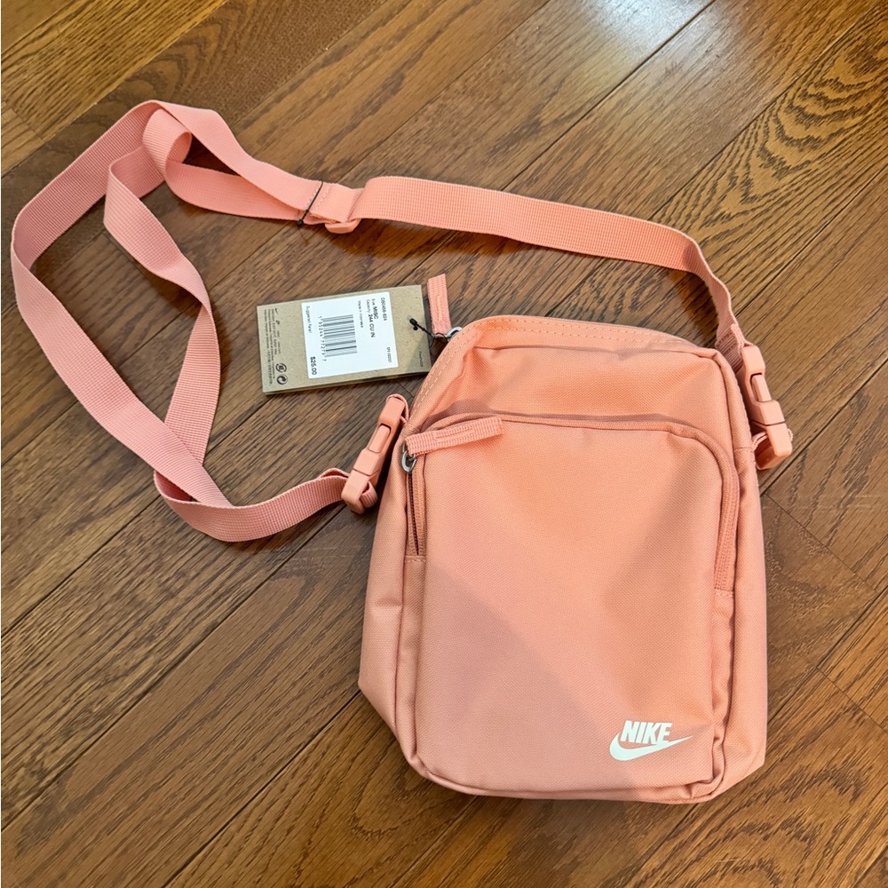 NWT Nike Heritage Crossbody - DB045B24